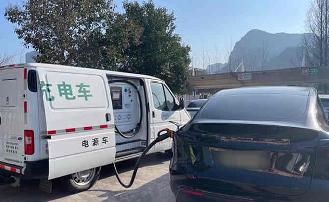 东宝区汽车搭电