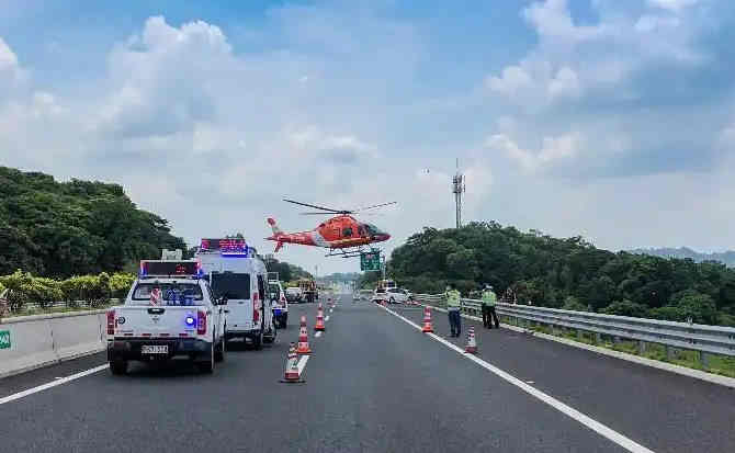 东宝区高速公路汽车救援案例
